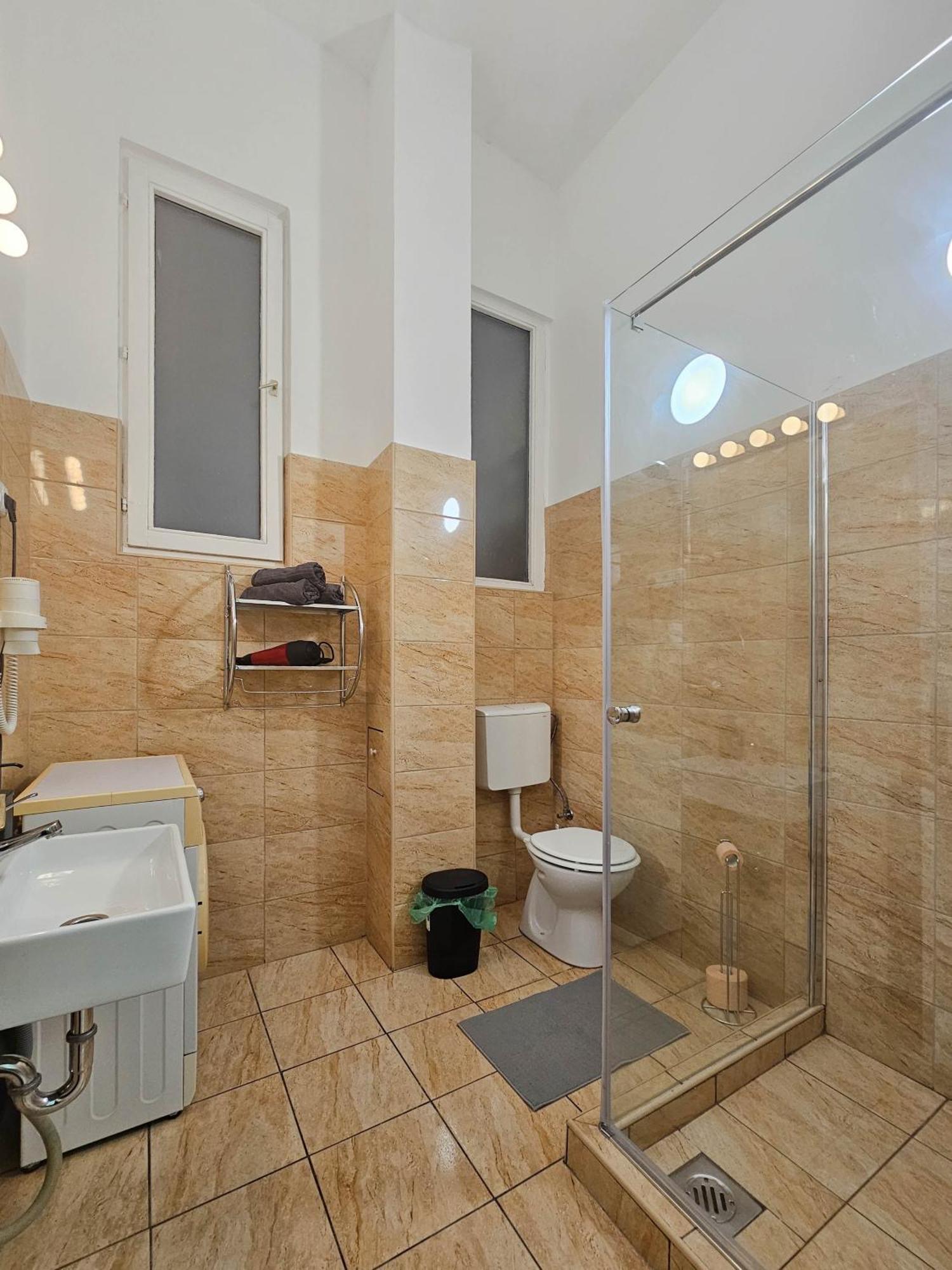 Purezen In The City For 2 Apartment Будапеща Стая снимка